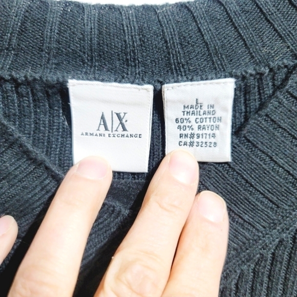 ARMANI EXCHANGE BLACK RIBBED FITTED SWEATER, SZ LARGE - Picture 6 of 8
